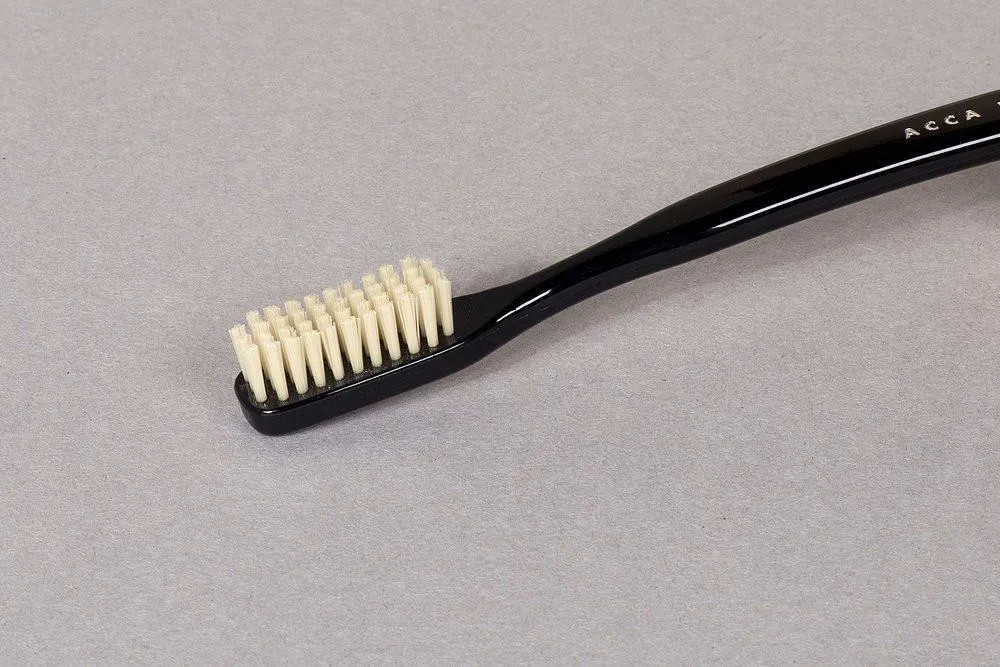 Acca Kappa Nylon Tooth Brush