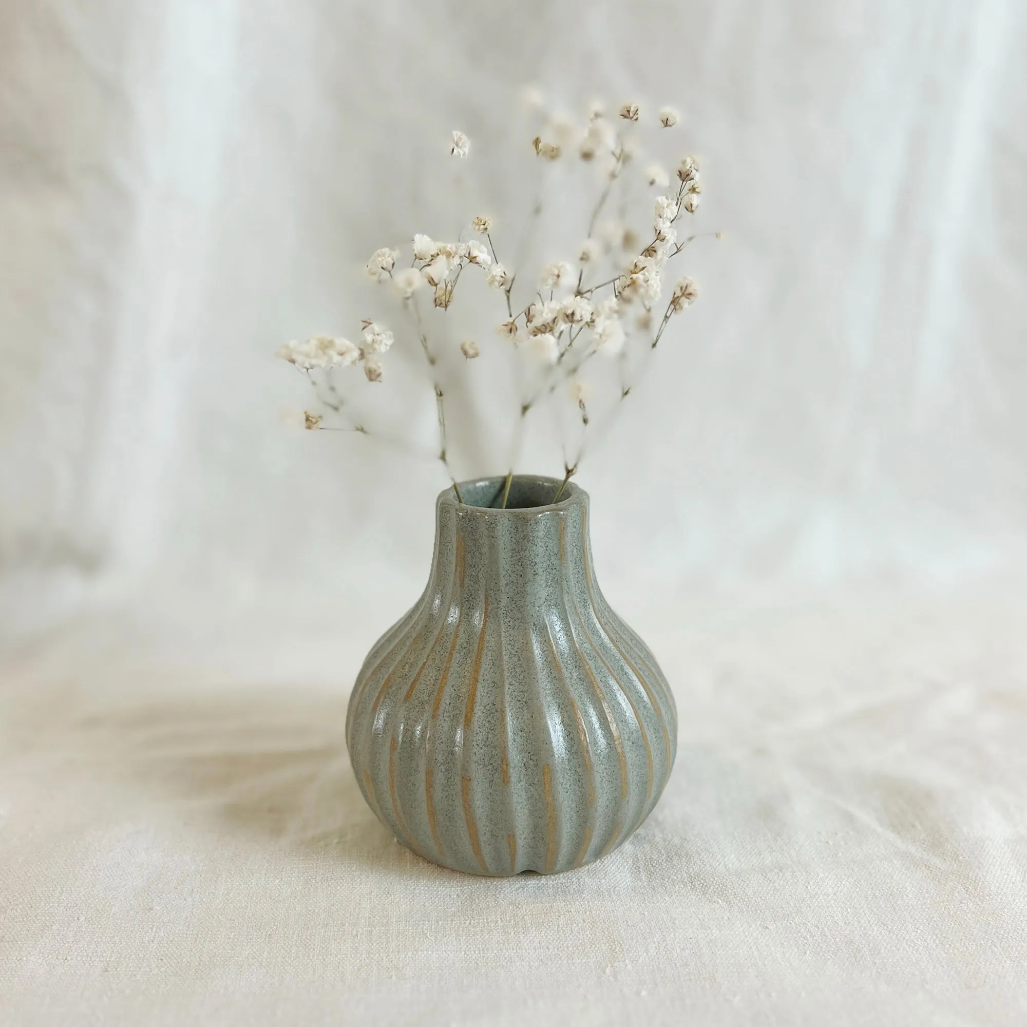 KALIKA Textured Stoneware Bud Vase (WS)