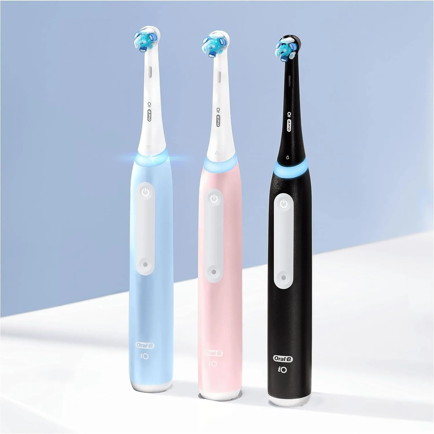 Oral-B iO 3 Ice Blue Electric Toothbrush, 1 Toothbrush Head, 1 Travel Case, Designed by Braun