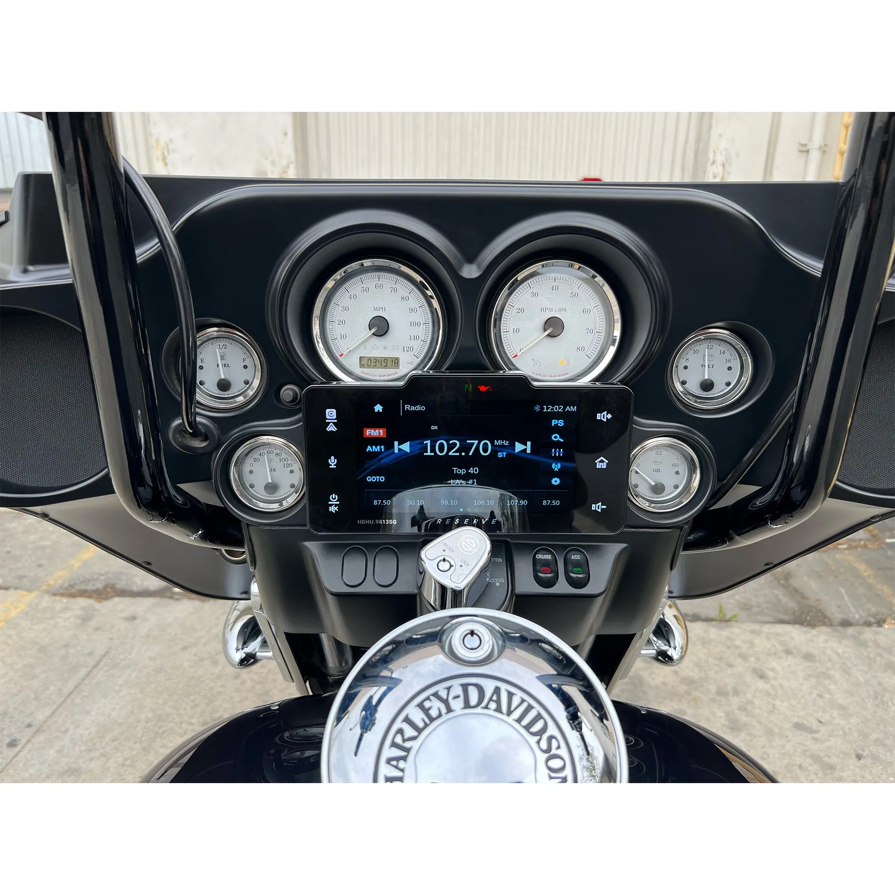 Soundstream HDHU.9813SG Radio Headunit for '98-13 Street Glide Only