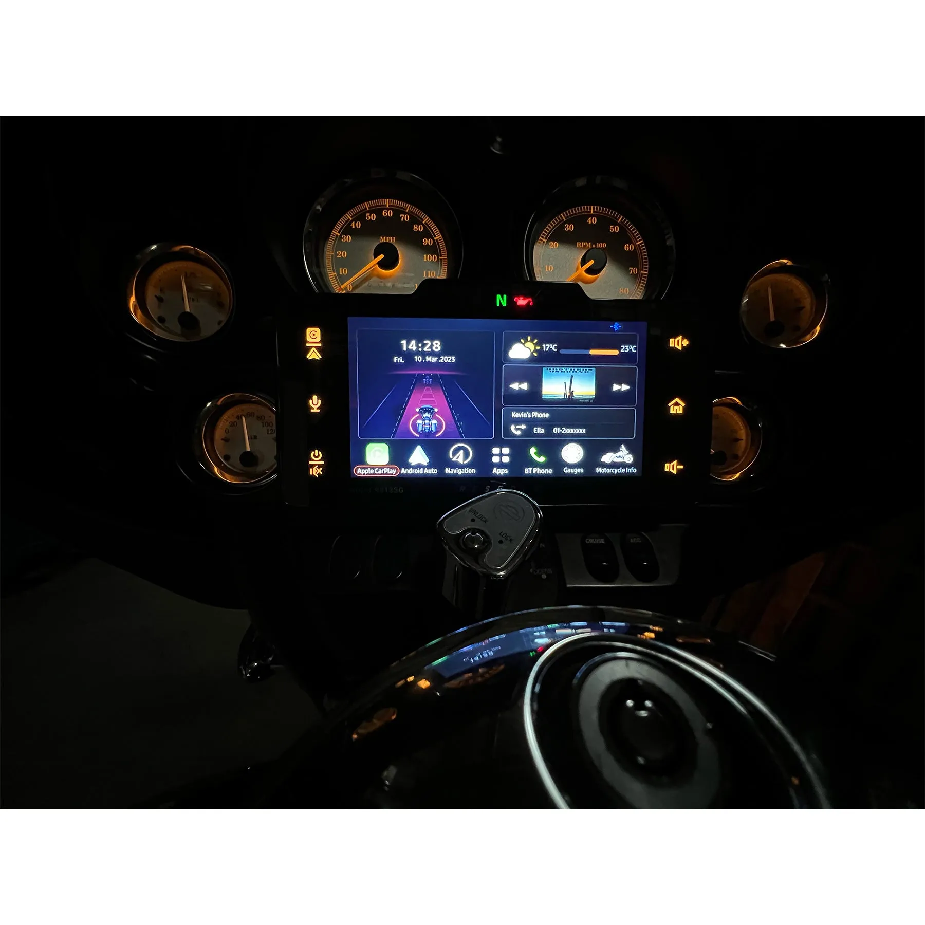 Soundstream HDHU.9813SG Radio Headunit for '98-13 Street Glide Only