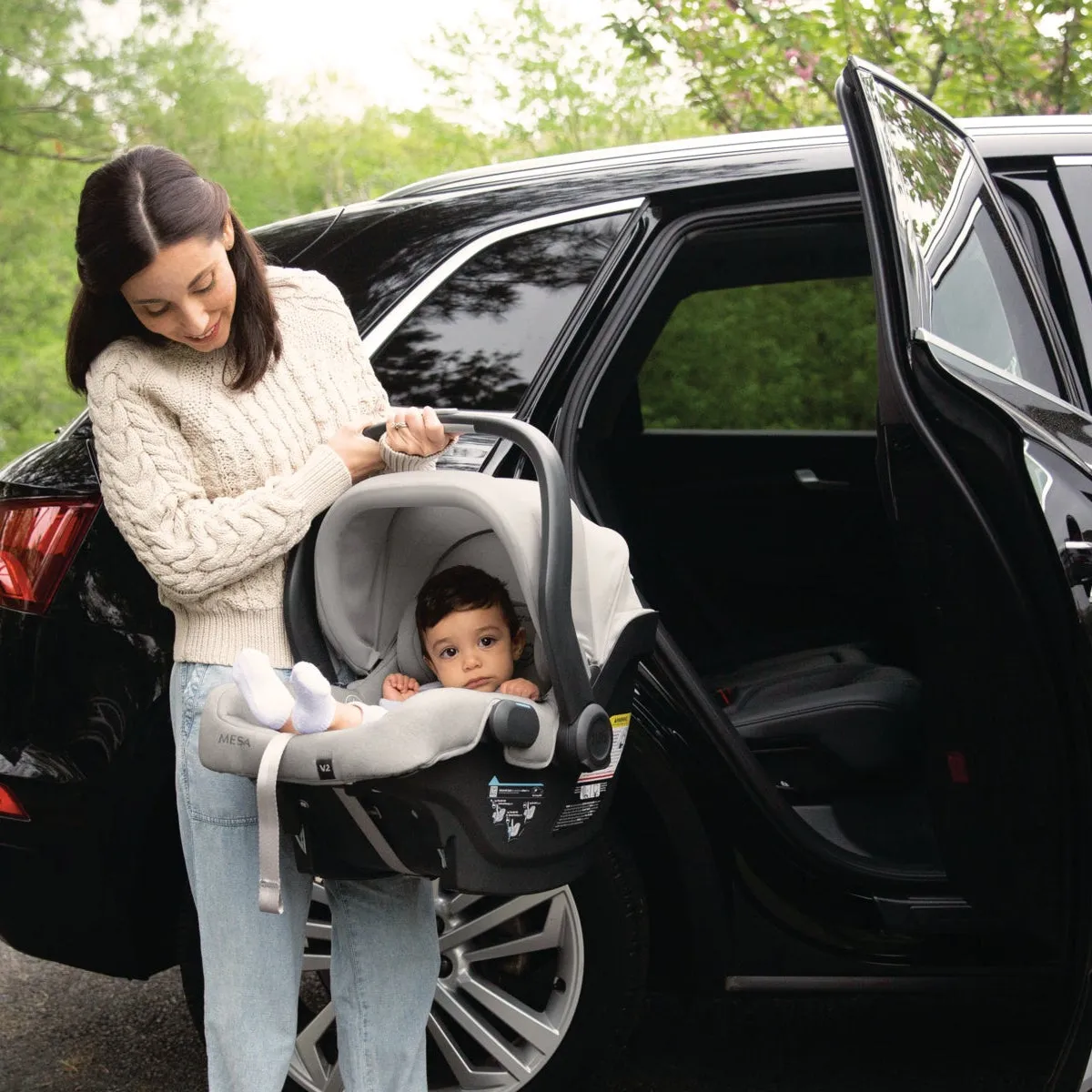 UPPAbaby Mesa V2 Infant Car Seat   Base