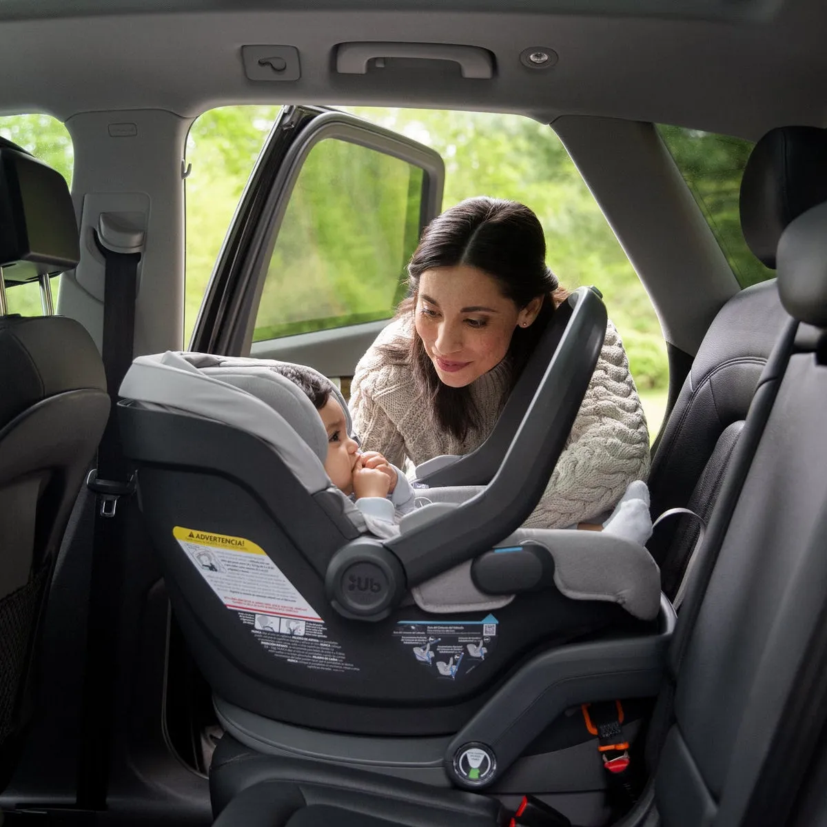 UPPAbaby Mesa V2 Infant Car Seat   Base