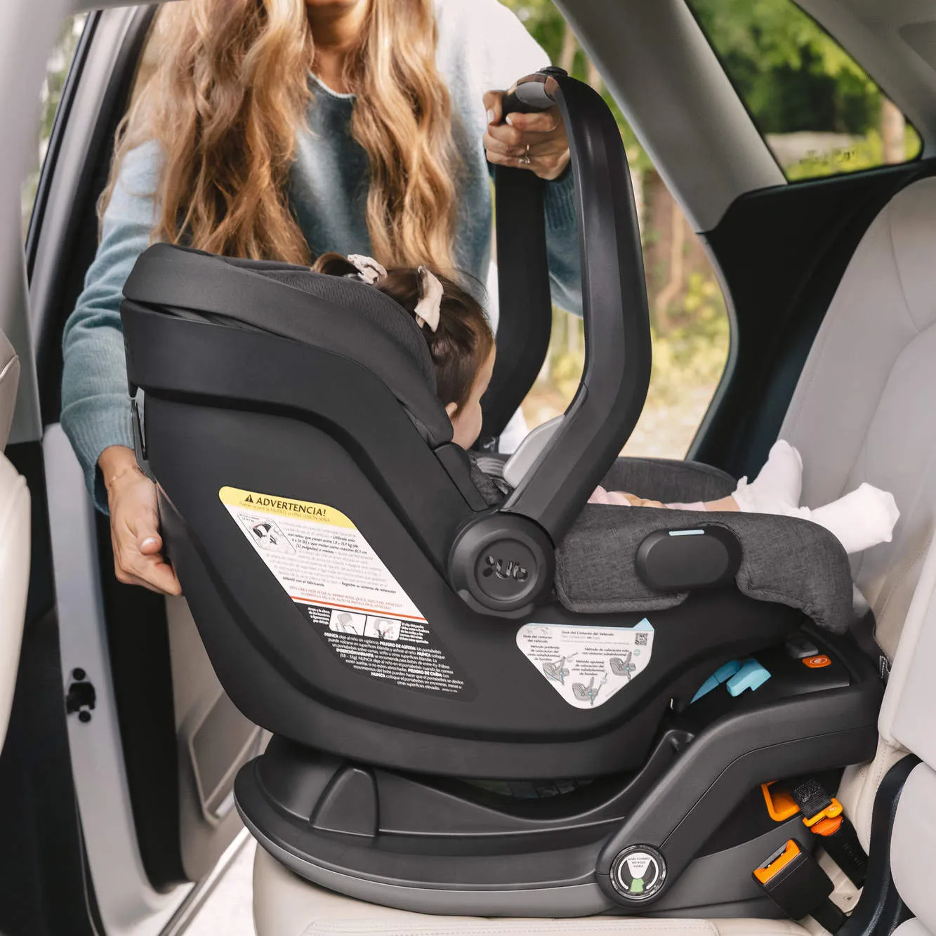 UPPAbaby Mesa V2 Infant Car Seat   Base